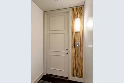 2323 N Houston Street #204, Dallas, TX 75219 - Photo 24