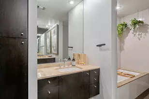 2323 N Houston St, Dallas, TX 75219 - Photo 18