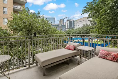2323 N Houston Street #204, Dallas, TX 75219 - Photo 28