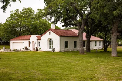 1319 East Fm 4, Cleburne, TX 76031 - Photo 1