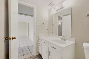 703 E Shady Grove Rd, Irving, TX 75060 - Photo 18