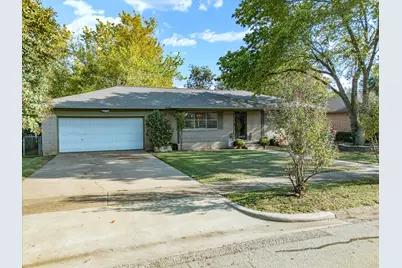 209 W Avenue K, Midlothian, TX 76065 - Photo 2