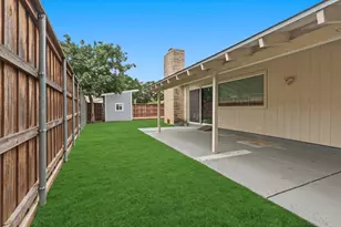 1804 Castille Dr, Carrollton, TX 75007 - Photo 26