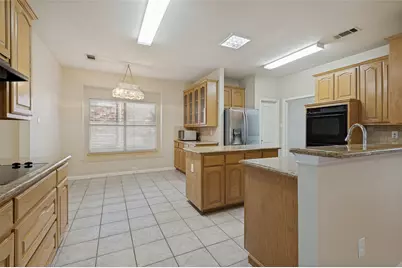 1052 E Seminole Trail, Carrollton, TX 75007 - Photo 10