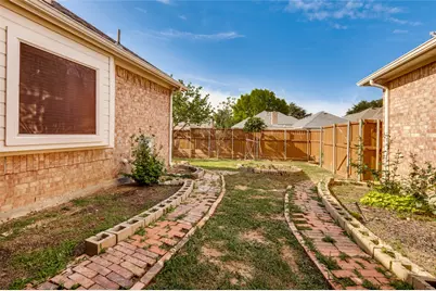 1052 E Seminole Trail, Carrollton, TX 75007 - Photo 36