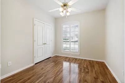 1052 E Seminole Trail, Carrollton, TX 75007 - Photo 20