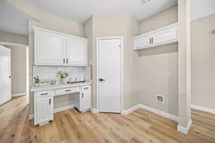 837 Morgan Dr, Burleson, TX 76028 - Photo 12