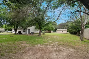8912 S Hickory Rd, Krum, TX 76249 - Photo 22