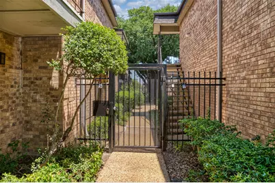 10252 Regal Oaks Drive #B, Dallas, TX 75230 - Photo 2
