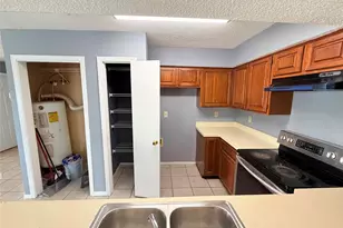 3402 Country Club Dr W, Irving, TX 75038 - Photo 4