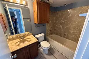 3402 Country Club Dr W, Irving, TX 75038 - Photo 20