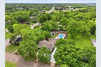 216 Sunset Drive, Cleburne, TX 76033 - Photo 1