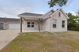 3310 Polk St, Greenville, TX 75401 - Photo 2
