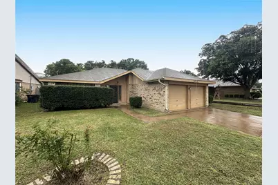6416 Brookhaven Trail, Fort Worth, TX 76133 - Photo 2