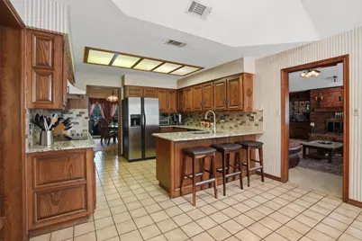 1404 Homestead Court, Irving, TX 75061 - Photo 12
