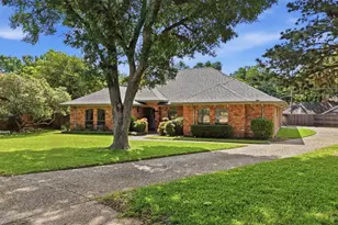 1404 Homestead Ct, Irving, TX 75061 - Photo 36