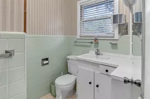 2101 Hermanson Dr, Waco, TX 76710 - Photo 34