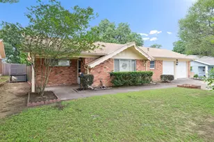 1607 Windlea Dr, Euless, TX 76040 - Photo 1