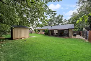 109 Ridgeway Cir, Lewisville, TX 75067 - Photo 4