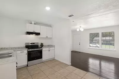 665 Freeman Drive, Garland, TX 75040 - Photo 10