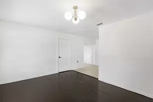 665 Freeman Dr, Garland, TX 75040 - Photo 6