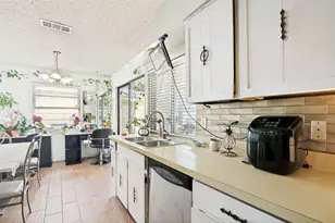 2921 Rustic Meadow Dr, Garland, TX 75044 - Photo 12