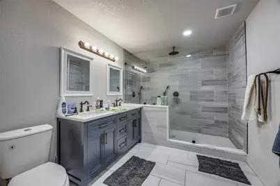 725 S Walnut Street, Sherman, TX 75090 - Photo 6