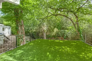 9930 Strait Ln, Dallas, TX 75220 - Photo 36