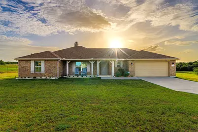 129 Springwood Ranch Loop, Springtown, TX 76082 - Photo 1