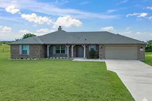 129 Springwood Ranch Loop, Springtown, TX 76082 - Photo 2