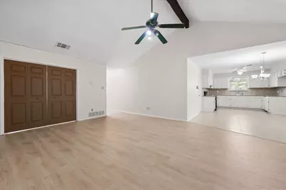 4303 Cypress Springs Court, Arlington, TX 76001 - Photo 16