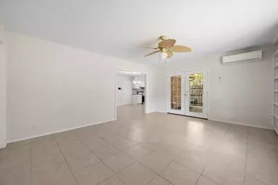 4303 Cypress Springs Court, Arlington, TX 76001 - Photo 14