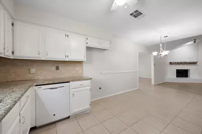 4303 Cypress Springs Court, Arlington, TX 76001 - Photo 22