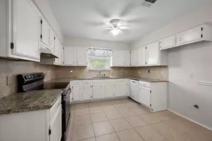 4303 Cypress Springs Ct, Arlington, TX 76001 - Photo 20