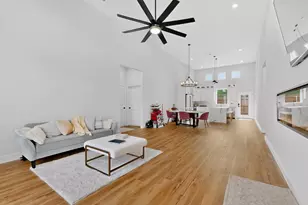 5707 San Jacinto Dr, Granbury, TX 76048 - Photo 4