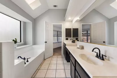 1017 Micarta Drive, Mesquite, TX 75181 - Photo 14