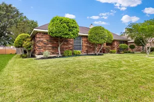 1017 Micarta Dr, Mesquite, TX 75181 - Photo 1