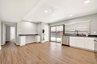 4036 Seven Gables Street, Fort Worth, TX 76133 - Photo 16