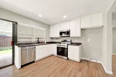 4036 Seven Gables Street, Fort Worth, TX 76133 - Photo 14