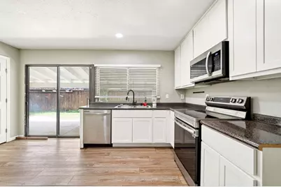 4036 Seven Gables Street, Fort Worth, TX 76133 - Photo 12