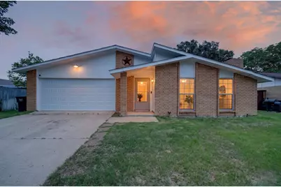 4036 Seven Gables Street, Fort Worth, TX 76133 - Photo 2