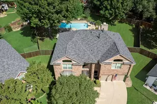 2925 Shadow Oak Ct, Flower Mound, TX 75028 - Photo 2