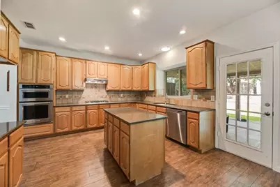 2925 Shadow Oak Court, Flower Mound, TX 75028 - Photo 12