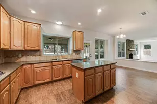 2925 Shadow Oak Ct, Flower Mound, TX 75028 - Photo 14