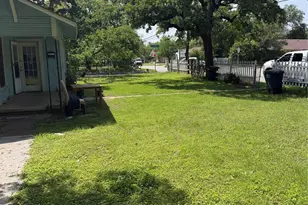 3300 Baylor St, Fort Worth, TX 76119 - Photo 4
