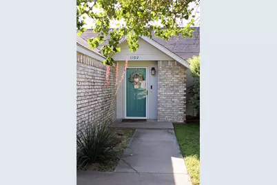 1102 Zahara Street, Bowie, TX 76230 - Photo 4