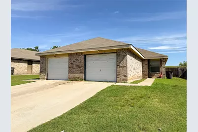 1904 San Rafael Street, Fort Worth, TX 76134 - Photo 2