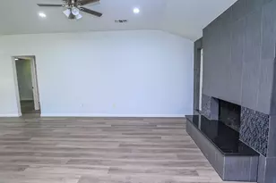 967 Madison Cir, Lewisville, TX 75067 - Photo 4