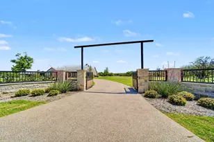 1601 Silverado Dr, Weatherford, TX 76087 - Photo 2