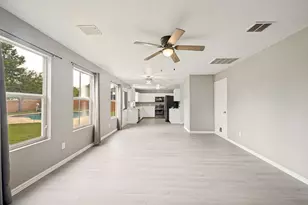 920 Kendall Dr, Arlington, TX 76001 - Photo 6